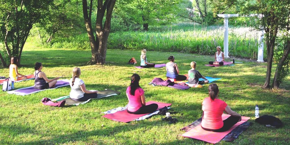 yoga-outside